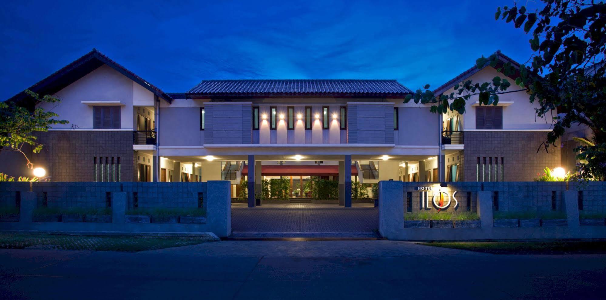 Ilos Hotel Бандунг Екстер'єр фото