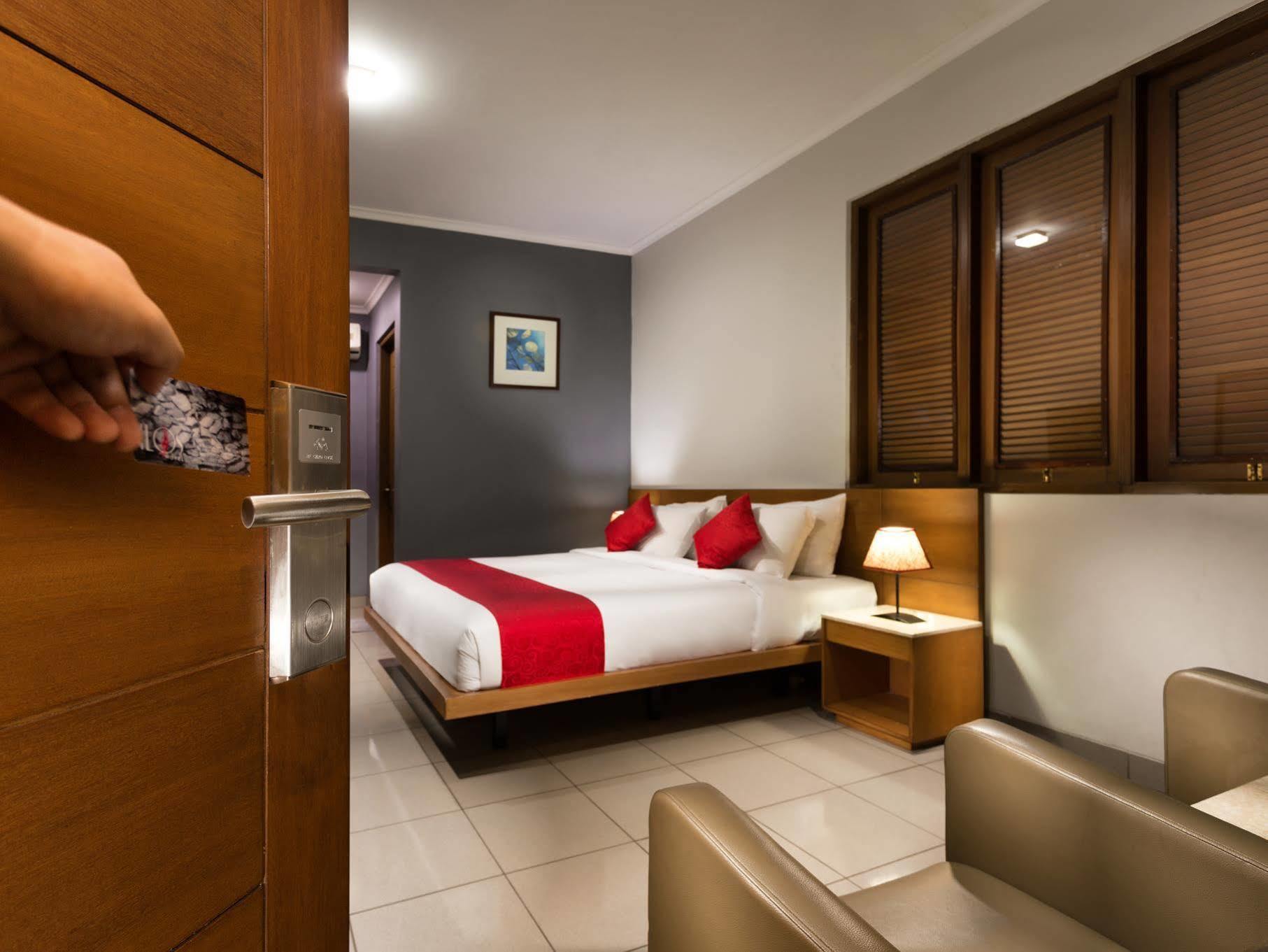 Ilos Hotel Бандунг Екстер'єр фото